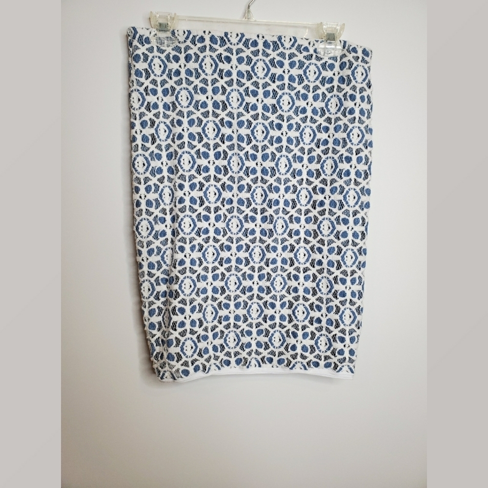 Sophie Max Blue and White Lace Patterned Skirt